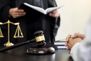 Photoshop і коректор. Жінка вигадала креативний спосіб, щоб син уникнув мобілізації