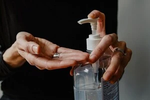 Лікарні під загрозою? Потенційна заборона етанолу в ЄС викликала тривогу серед науковців