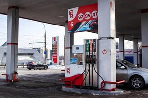 Росія вводить нові обмеження на бензин у трьох регіонах через перебої з постачанням