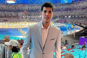 Каземі зайшов у воду і отримав сильний удар струмом