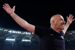 Тренер проходить лікування у лікарні загального профілю «Сант'Орсола-Мальпігі»