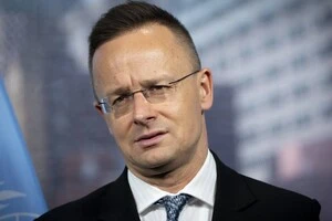 Міністр закордонних справ Угорщини назвав скасування зустрічі Трампа та Путіна фейком