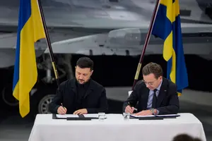Україна отримає шведські винищувачі Gripen: підписано угоду