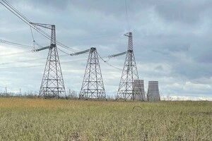 Після завершення ремонту лінії 750 кВ «Дніпровська» триває ремонт лінії 330 кВ «Феросплавна»