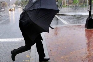 «Метеобомба» насувається на Європу: швидкість вітру сягатиме 160 км/год