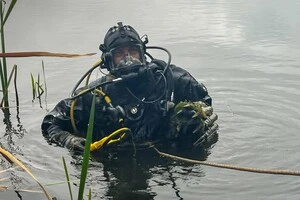 На Київщині рибалки у штучній водоймі знайшли 15 артснарядів
