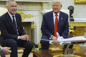 Президент США заявив про припинення торговельних переговорів з Канадою