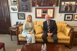 Стефанишина обговорила з сенатором Гремом нові санкції проти РФ