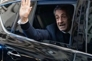 Ув'язнені паризької в'язниці влаштували цькування Саркозі