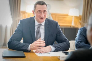 Подозреваемый экс-вице-премьер Чернышов спасает имущество от конфискации (документ)