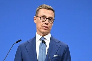 Стубб: Росіяни намагаються вплинути на позицію Трампа щодо України