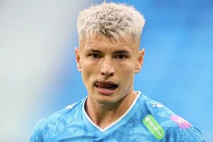 23 жовтня четверо чоловіків спробували викрасти футболіста «Зеніту» та збірної Росії Мостового