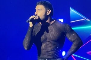 Віталій Козловський активно виступає містами України з сольною програмою