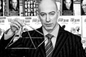 Дмитро Гордон назвав історію про «золоту пірамідку» спробою російських пропагандистів його скомпрометувати