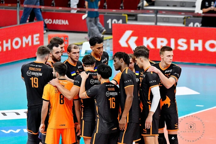 «Барком-Кажани» оформили першу перемогу сезону польської Плюс-ліги