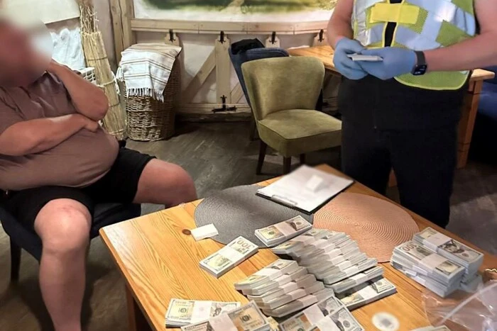 «Продавали» за $500 тис. посаду директора держпідприємства: двоє киян постануть перед судом