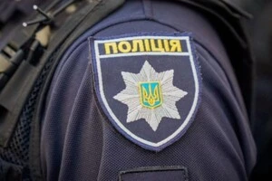 Конфлікт на Київщині: жінка вдарила поліцейського, який перевіряв військово-облікові документи