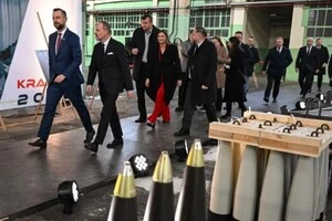 Новий оборонний проєкт: Польща запускає виробництво артилерійських 155-мм боєприпасів 