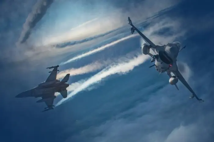 Польща підіймала винищувачі через обстріл України