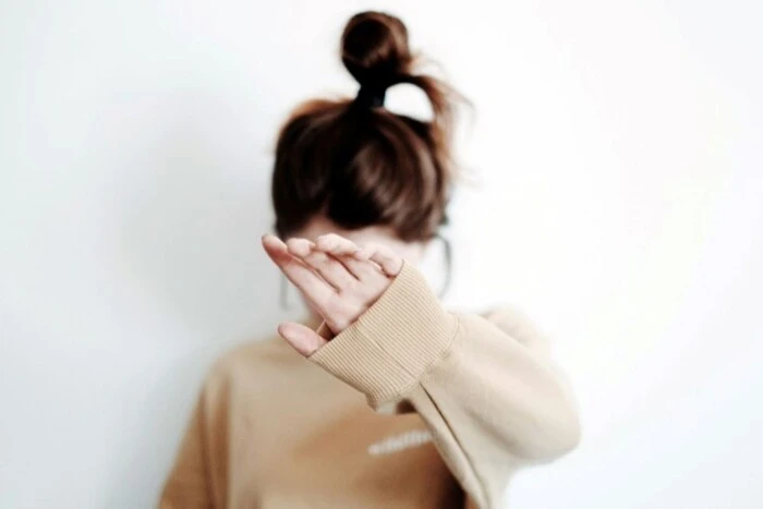 Суд визнав багатодітного батька винним у зґвaлтуваннi двох доньок: деталі справи