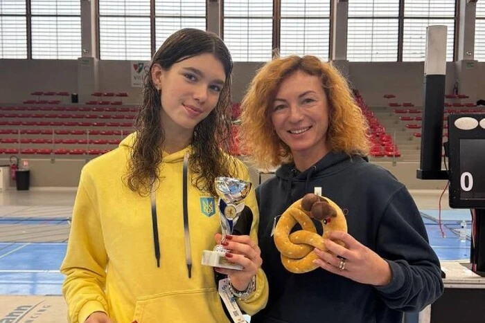 Конрад стала призеркою турніру з фехтування у Франції