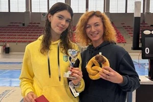 Конрад стала призеркою турніру з фехтування у Франції