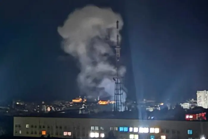 Окупанти вдарили по телевежі в Чернігові