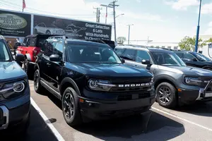 Ford відкликає понад 200 тис. авто у США через проблеми