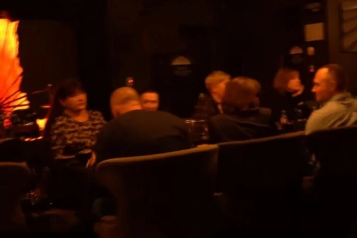 Святкування замість роботи: чиновники КМДА втрапили у черговий скандал (відео)