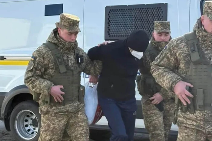 Україна екстрадувала російського військового до Литви за катування та воєнні злочини