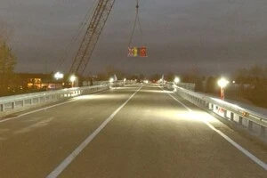 Відкрито відновлений Хотянівський міст, зруйнований у лютому 2022 року (відео)