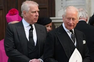 Британський експринц Ендрю втратить звання віцеадмірала через наказ короля