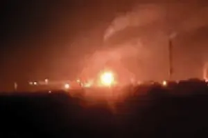 Генштаб підтвердив ураження Саратовського НПЗ