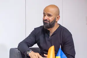 Найєм пішов воювати у 2015 році