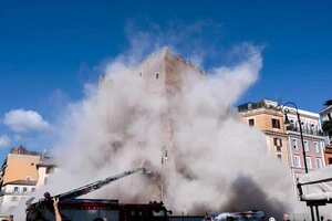 Рим: рятувальники визволили робітника з-під завалів середньовічної вежі