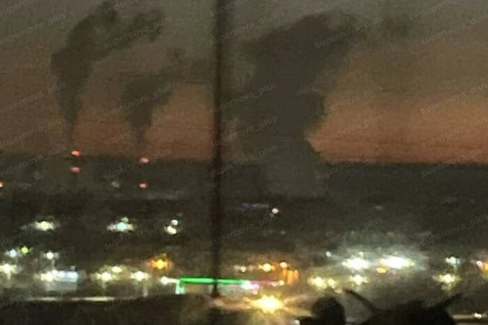 У Башкирії прогриміли вибухи на нафтохімічному заводі: є руйнування