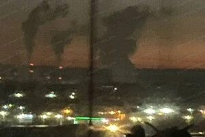 У Башкирії прогриміли вибухи на нафтохімічному заводі: є руйнування