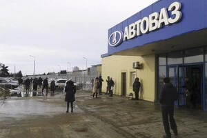 Автопром РФ знову у кризі після тимчасового відновлення