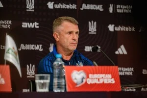 До основного списку Реброва ввійшли 25 футболістів