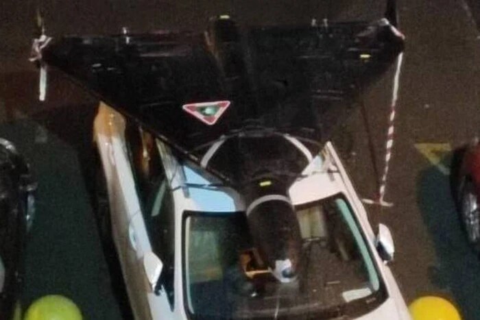 Киянин причепив на позашляховик російський безпілотник (фото)