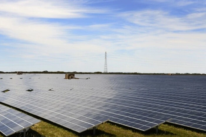 Австралія щодня роздаватиме мільйонам родин безкоштовну сонячну енергію