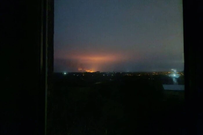 В окупованому Донецьку пролунали потужні вибухи (відео)