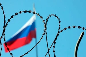 Російська економіка тріщить по швах – дані розвідки України