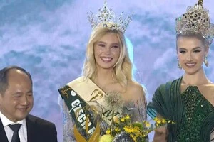 Новій володарці титулу «Міс Земля» Наталі Пушкіновій 21 рік