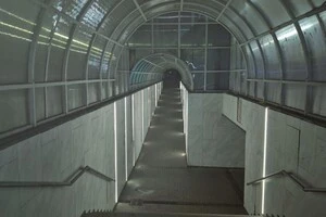 У Бучі 18-річний хлопець жорстоко побив чоловіка, який зробив йому зауваження у пішохідному переході