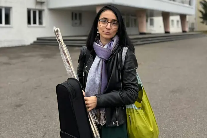 «Це мене шокувало». Інтерв'ю з мамою 11-річної українки, яку у фінській школі змусили співати «Калінку-малінку»