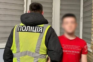 Киянин співав російські пісні у формі поліцейського заради «хайпу»: яке покарання отримає