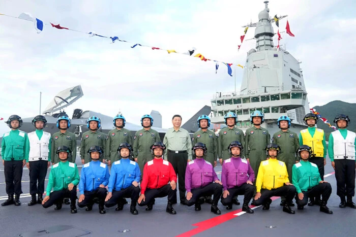 Китай спустив на воду найпотужніший авіаносець