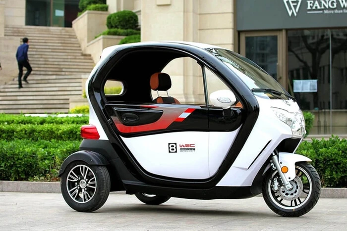 Британія планує запровадити податок на пробіг електрокарів – BBC