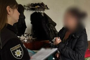 В Одесі бабуся побила тримісячного онука